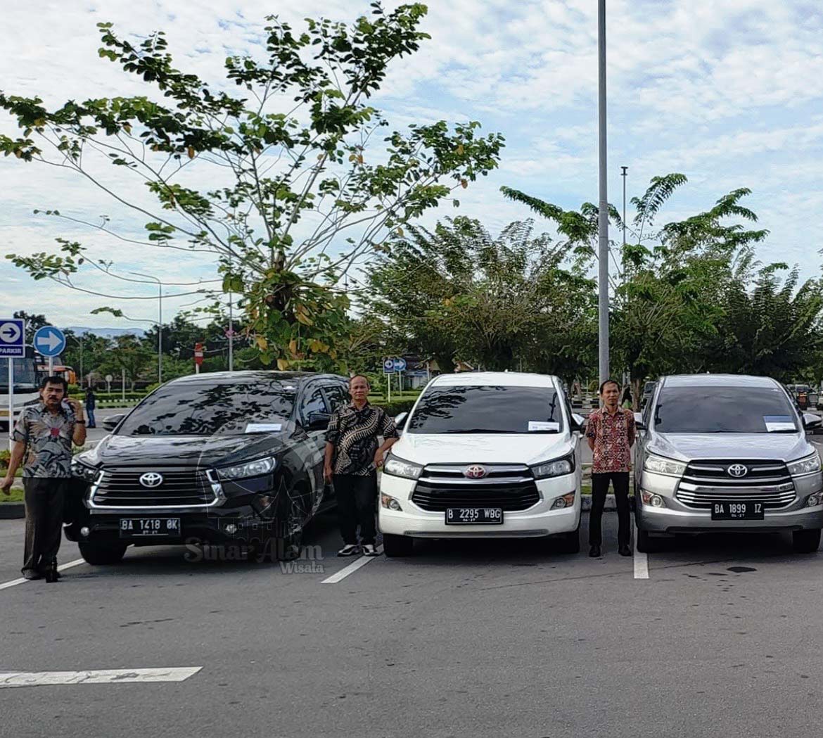 SUPIR DI PADANG BUKIT TINGGI INDONESIA